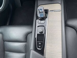 Volvo  B4 Diesel AWD Inscription