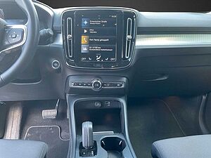 Volvo  Recharge T4 R-Design Expression