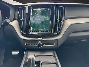 Volvo  R Design AWD