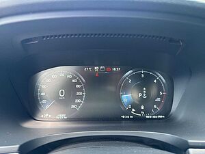 Volvo  B4 Diesel Momentum Pro