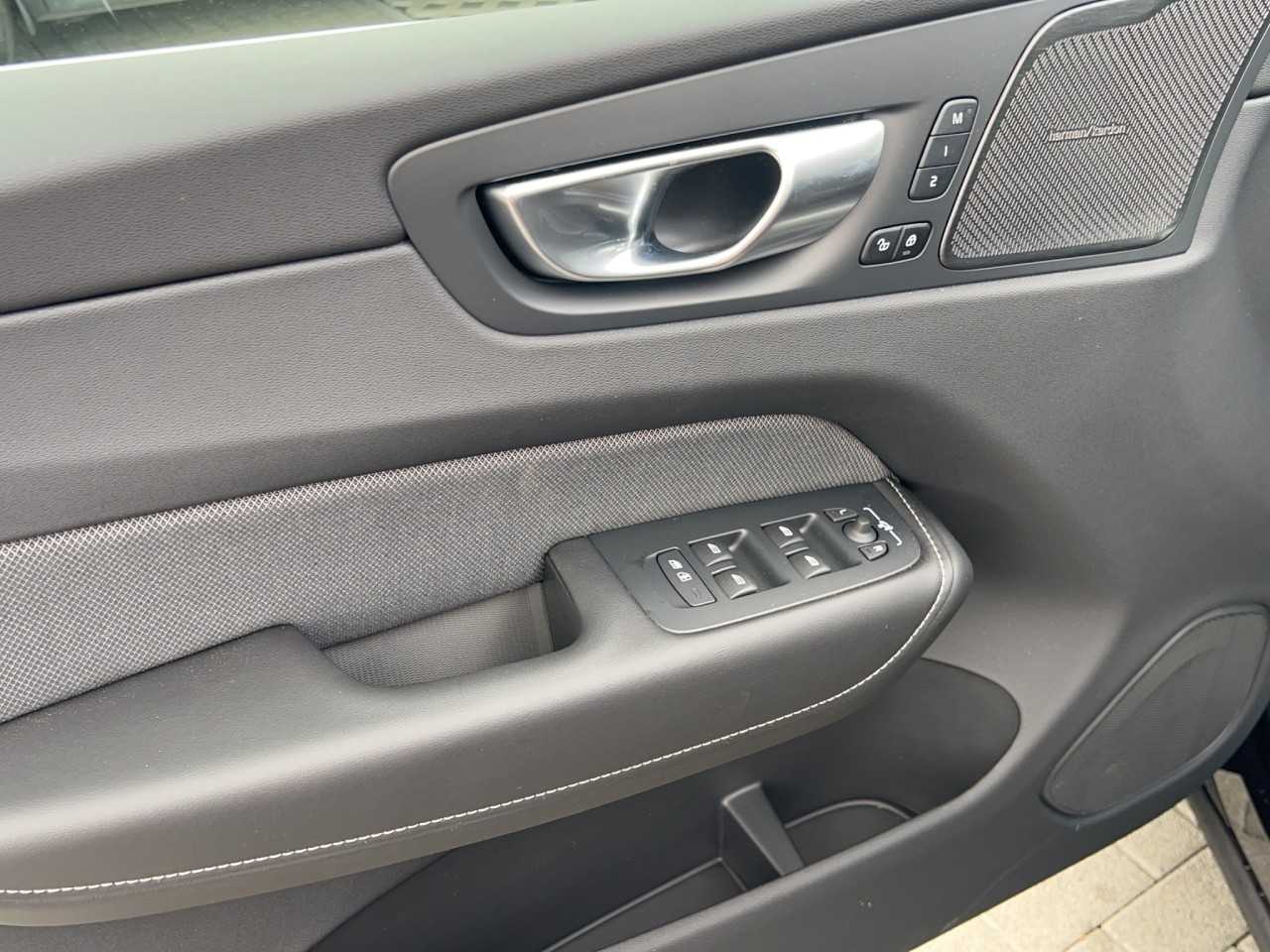 Volvo  XC60 Recharge Plus, T6 AWD Plug-in Hybrid, Elektrisch/Benzin, Bright