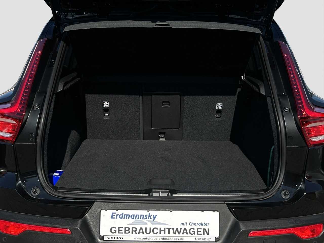 Volvo  XC40