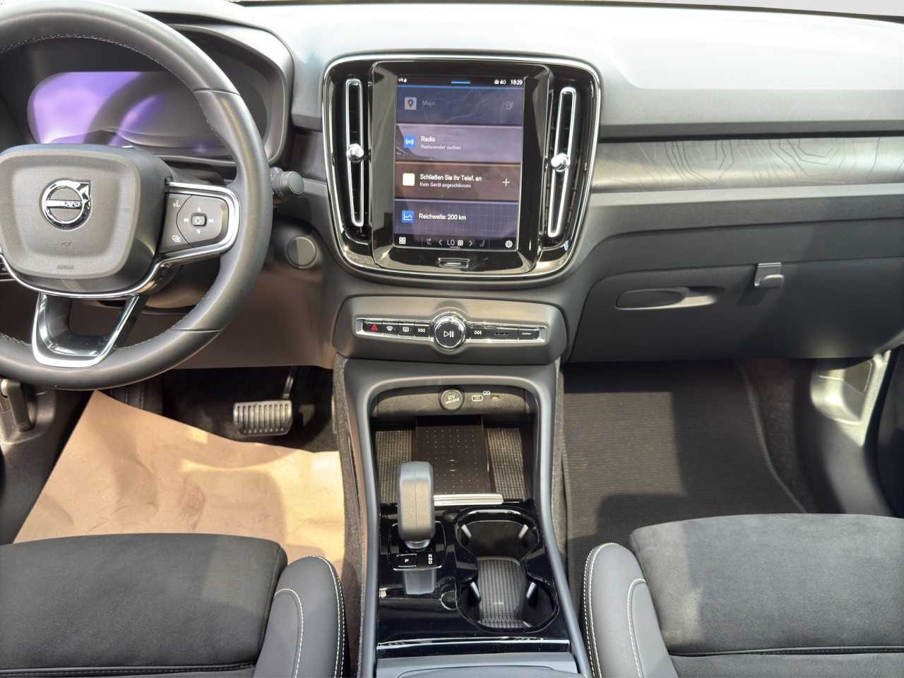 Volvo  C40