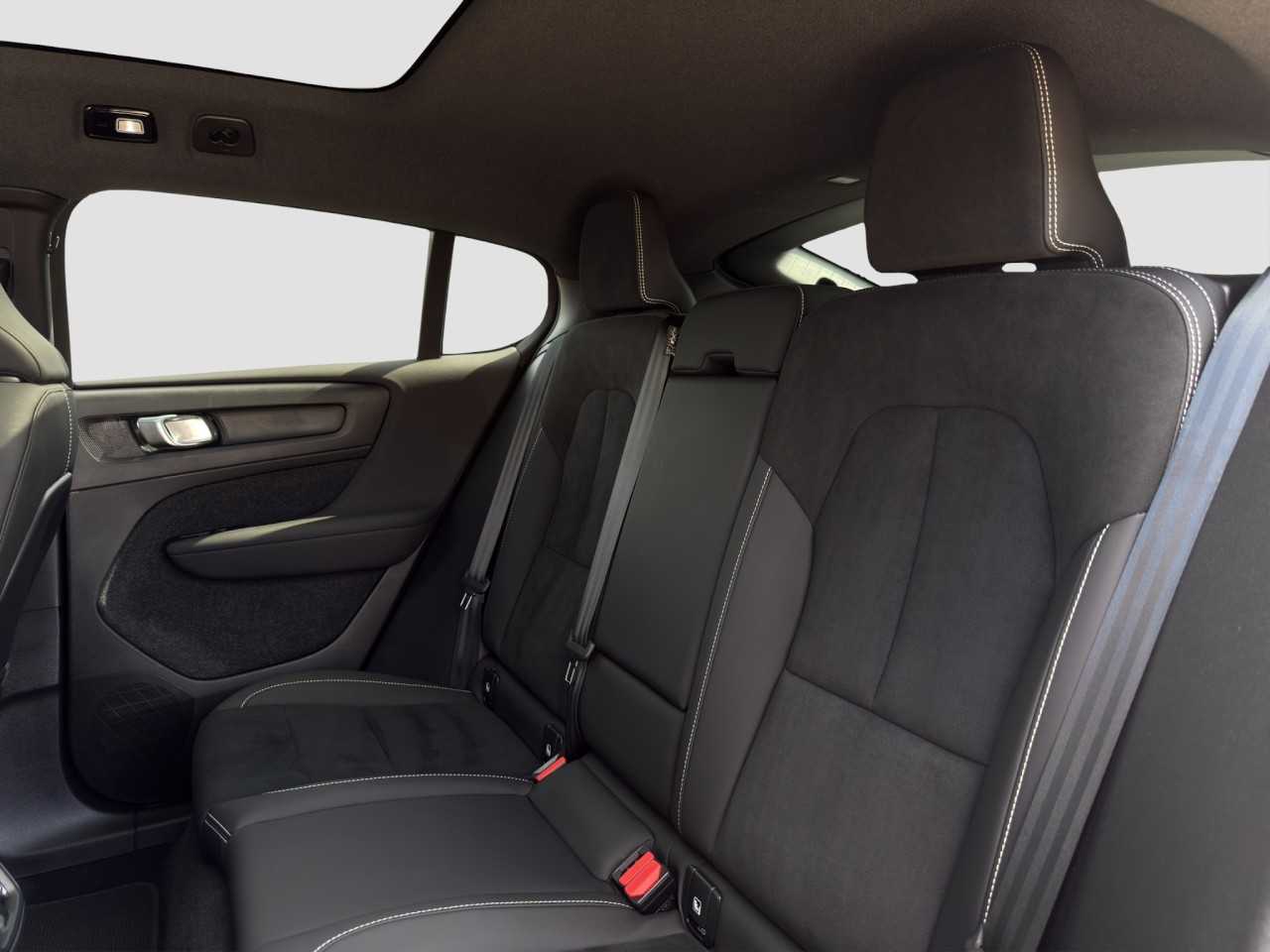Volvo  C40