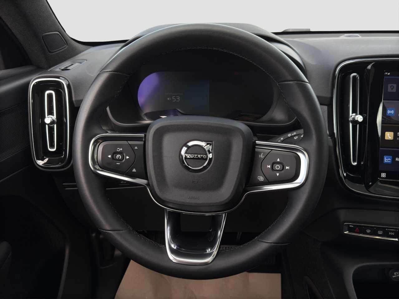 Volvo  C40