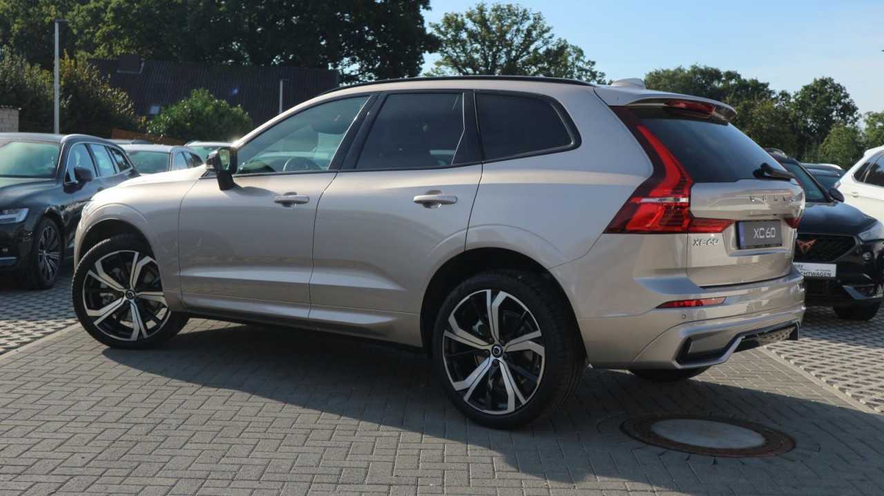 Volvo  XC60 Ultimate, B5 AWD Mild-Hybrid, Benzin, Dark