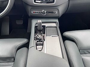 Volvo  XC90 Recharge R-Design Expression, T8 AWD Plug-in Hybrid