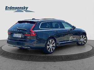 Volvo  V90 Plus, B4 Mild-Hybrid, Benzin, Bright