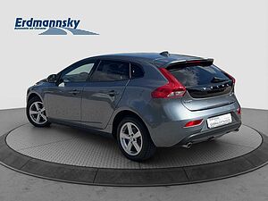 Volvo  V40 D4 (140KW/190PS) Momentum aut.