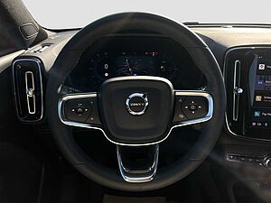 Volvo  XC40