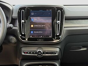 Volvo  C40