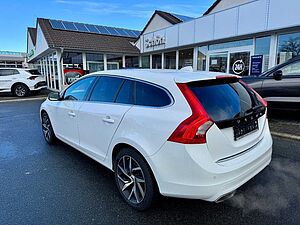 Volvo  D6 AWD Plug in Hybrid Geartronic Momentum