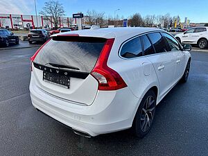 Volvo  D6 AWD Plug in Hybrid Geartronic Momentum