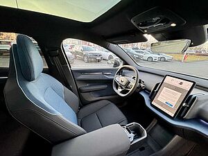 Volvo  Ultra AWD Twin Performance Pure Electric