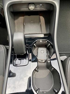 Volvo  Recharge Pure Electric Plus Twin Motor