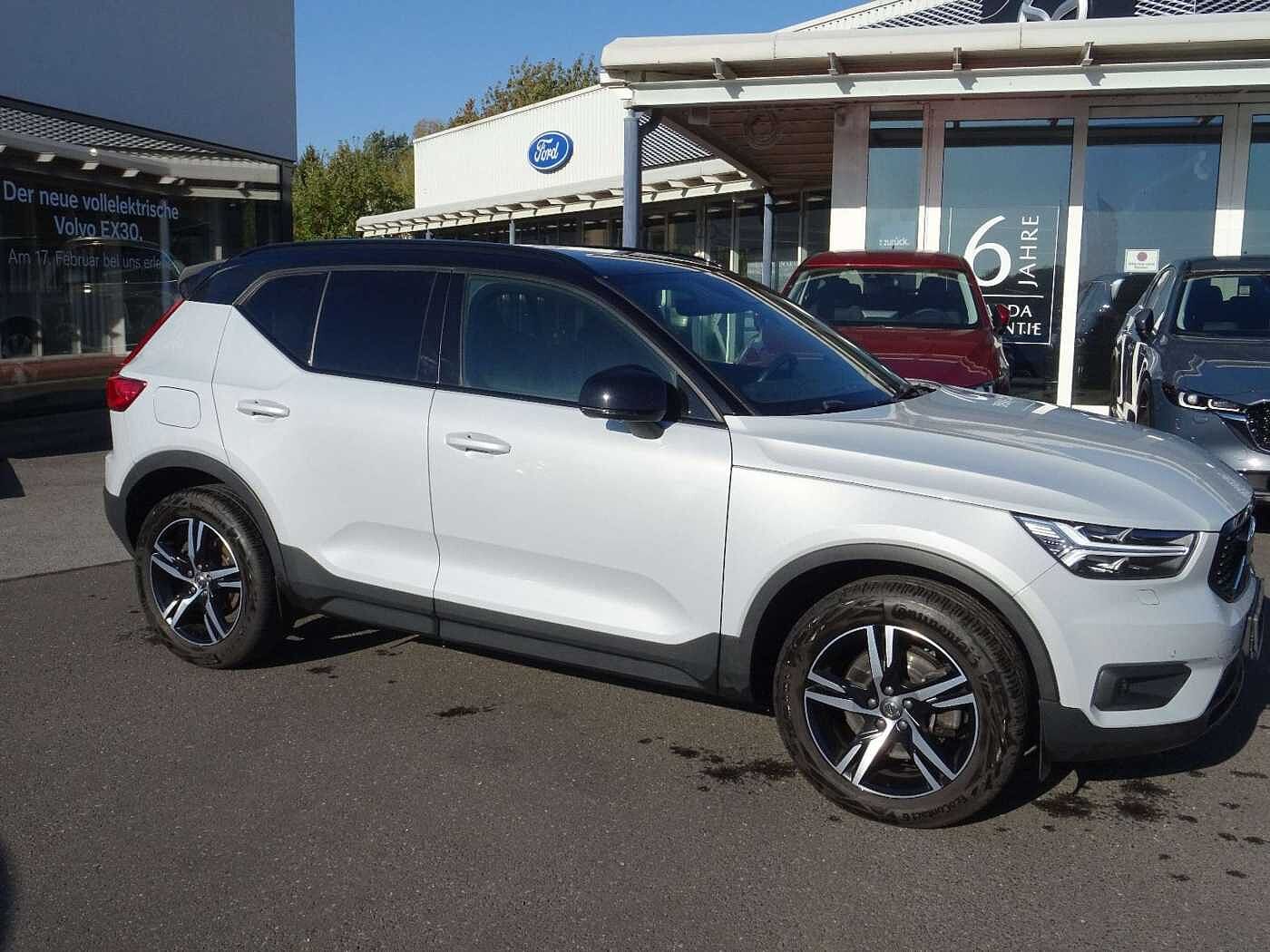 Volvo  XC40 M-Hybrid*LED*AHZV*Klimaauto*DAB*