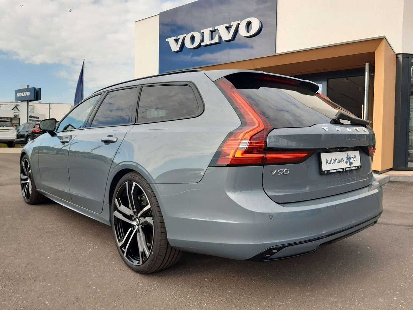 Volvo  R-Design B5 Diesel AWD Geartr. *Harman *PANO