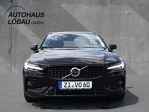 Volvo  V60 Plus, B4 Mild-Hybrid, Diesel, Dark