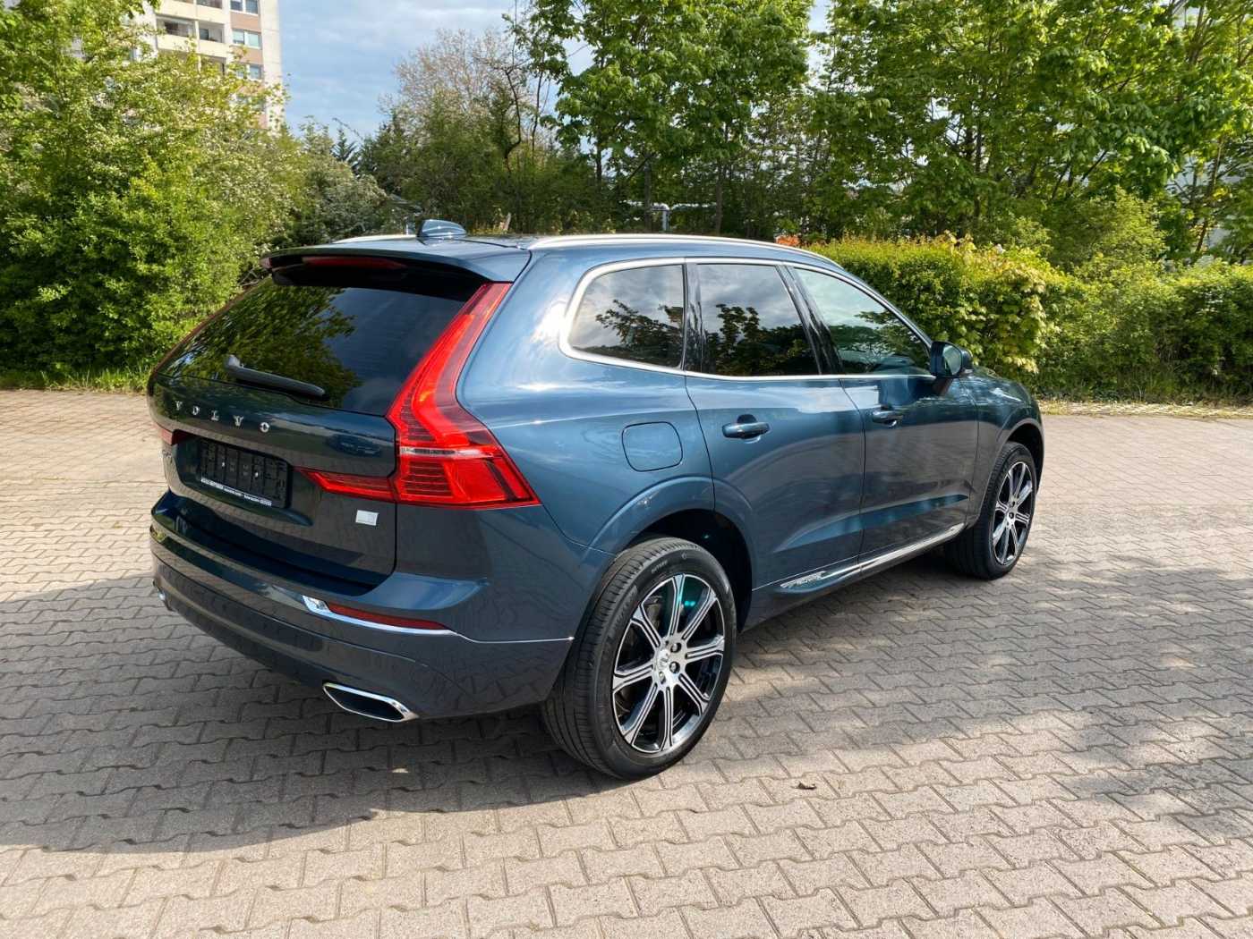 Volvo  T8 AWD INSCRIPTION+LEDER+NAVI+BLIS+EL. SITZE