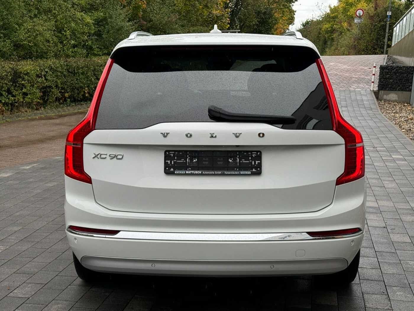 Volvo  INSCRIPTION PHEV + LEDER+AHK+NAVI+PRIVACY