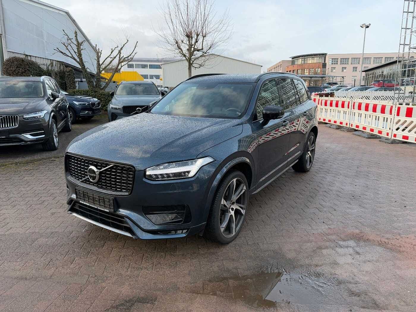 Volvo  R DESIGN B&W+PANO+STANDHZG+360+22'+MASSAGE