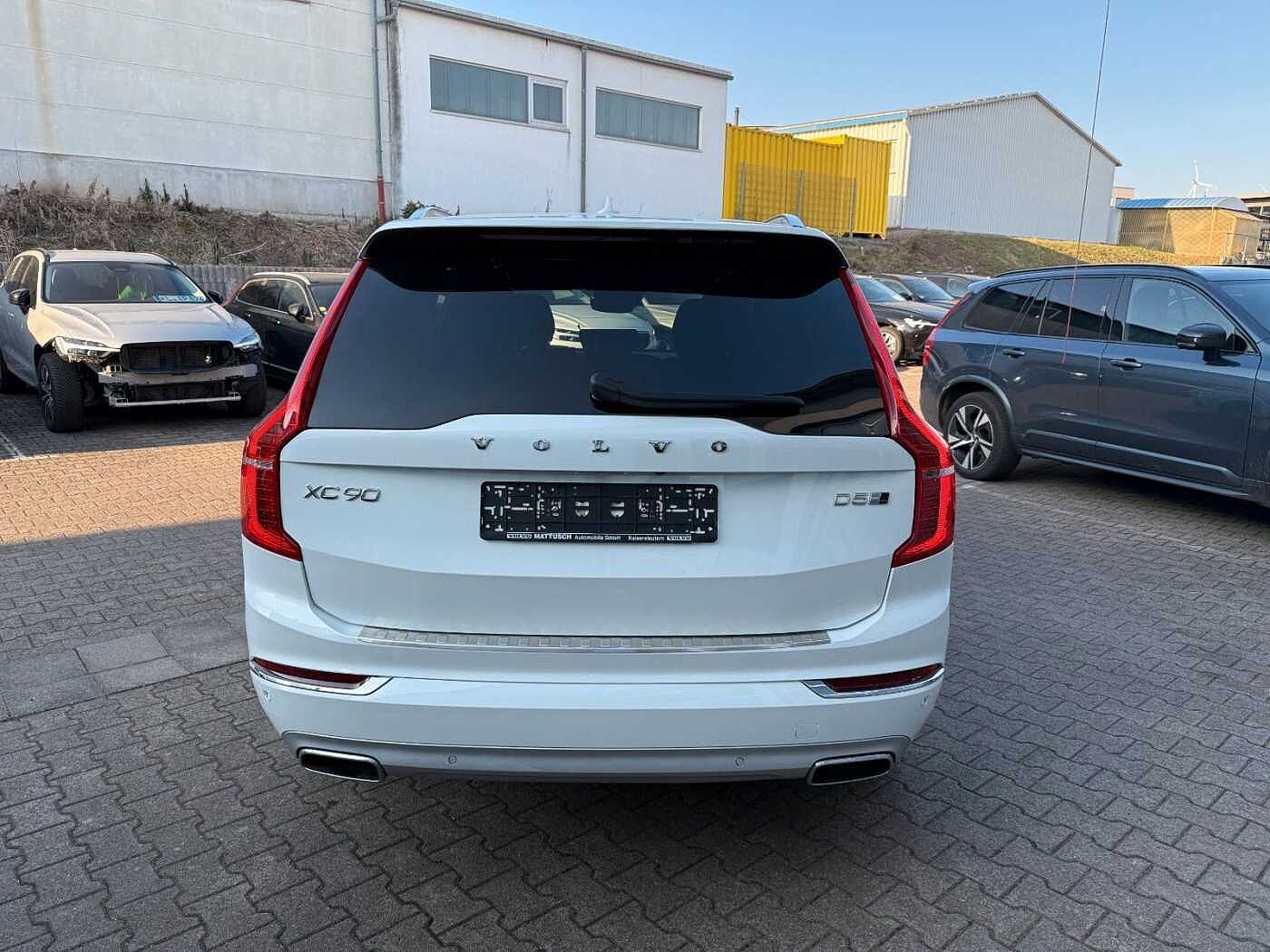 Volvo  INSCRIPTION +BEL. SITZE+B&W+MASSAGE+PANO