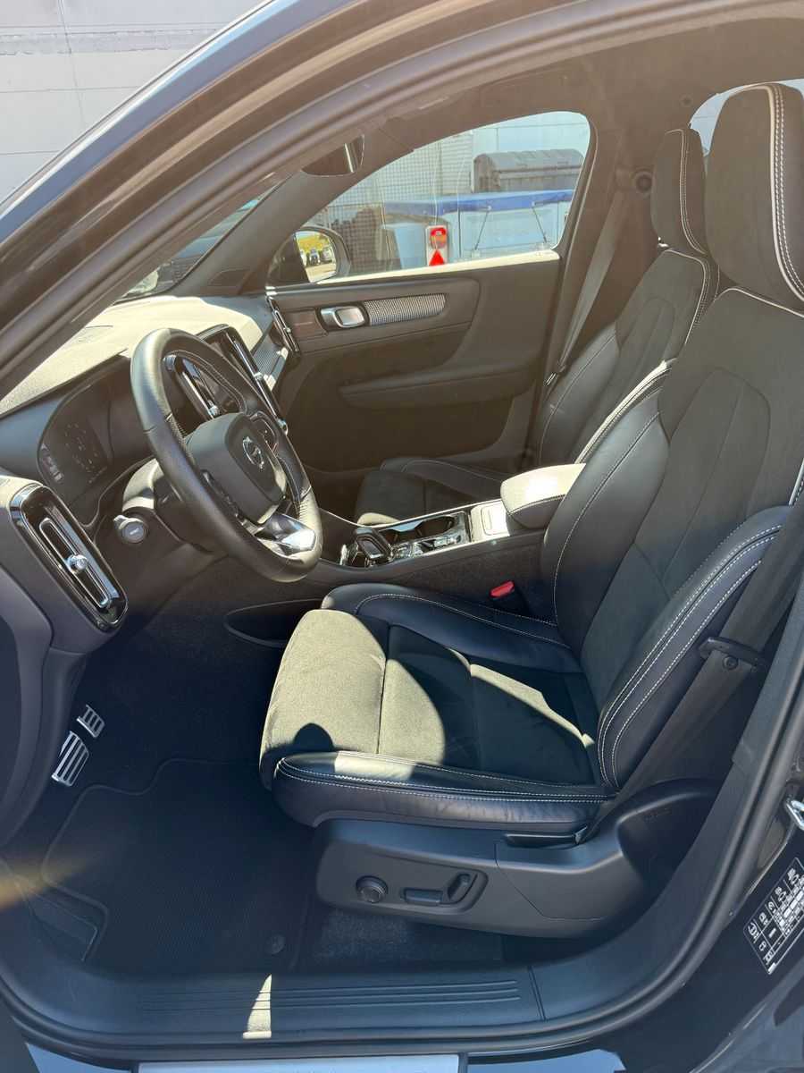 Volvo  B4 R-DESIGN+NAVI+ALCANTARA+EL. SITZE+CAM+PDC