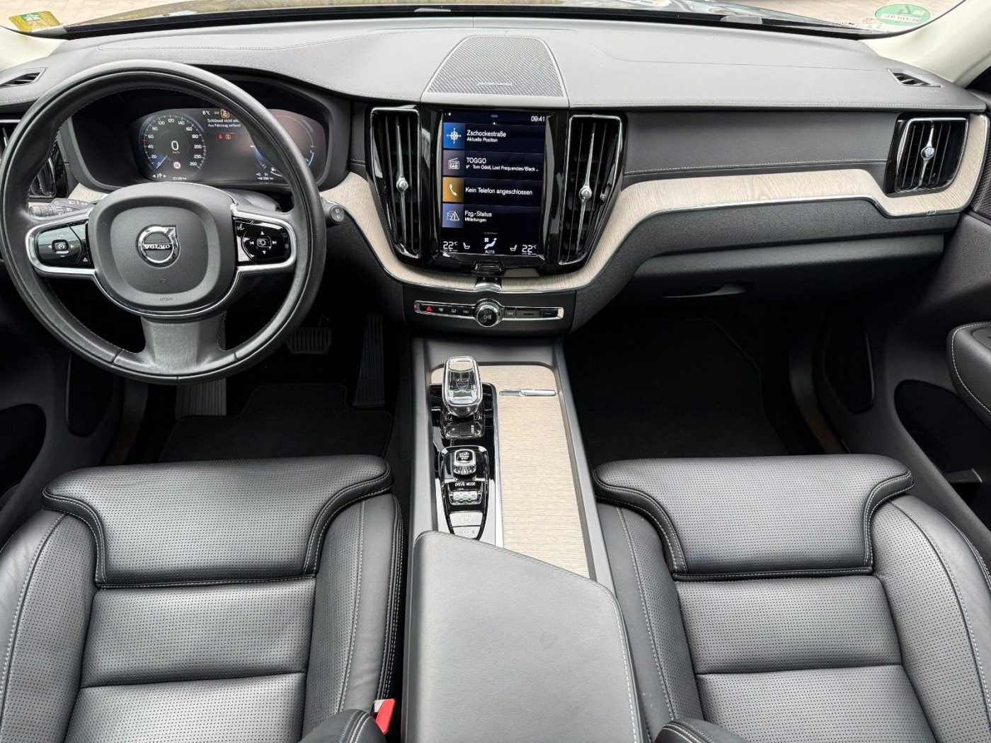 Volvo  T8 AWD INSCRIPTION+NAVI+LEDER+ACC+BLIS++