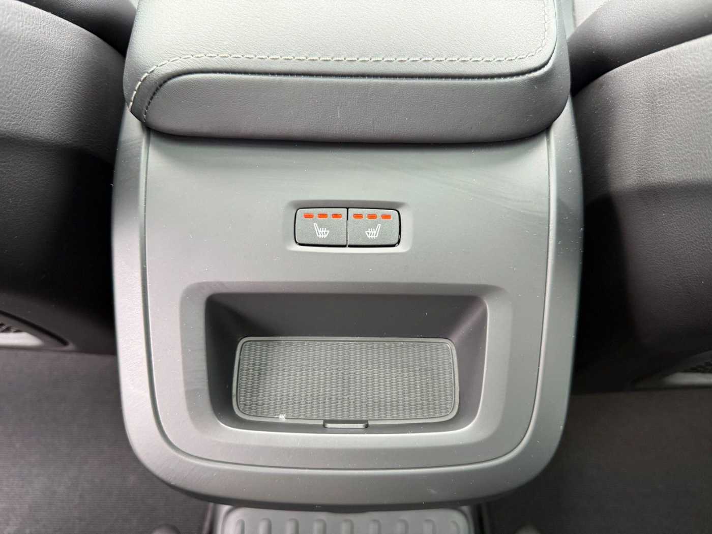 Volvo  T8 AWD INSCRIPTION+NAVI+LEDER+ACC+BLIS++
