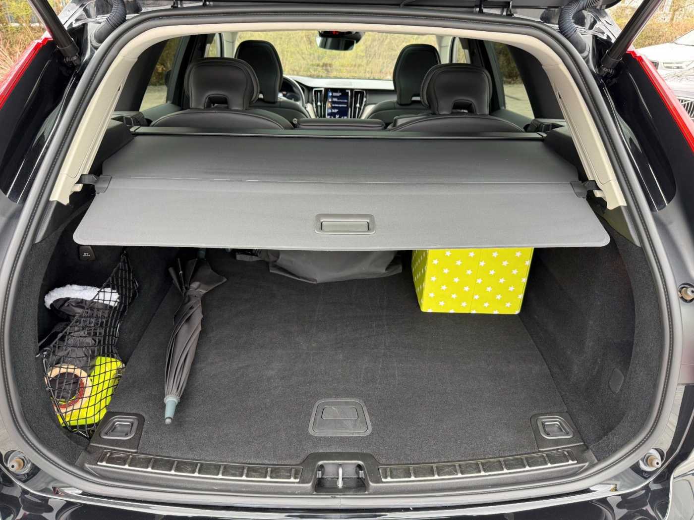 Volvo  T8 AWD INSCRIPTION+NAVI+LEDER+ACC+BLIS++