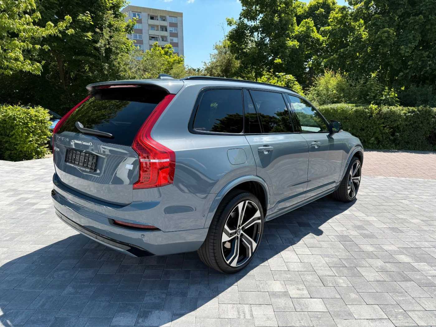 Volvo  T8 AWD PLUS DARK+7SITZE+360°CAM+22'ALU++