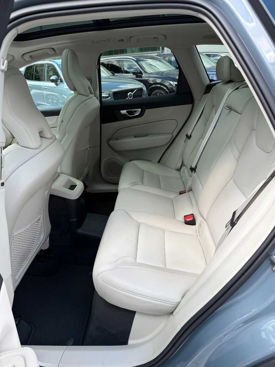 Volvo  T8 INSCRIPTION PHEV +LED+PANO+BEL. SITZE+AHK