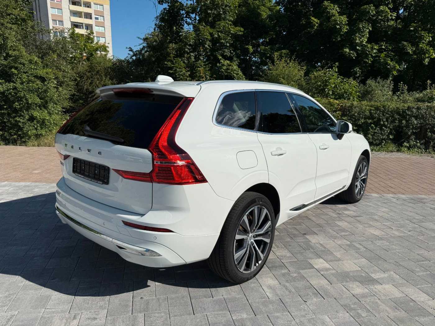 Volvo  T6 AWD+INSCR. EXPR+AHK+20'+UNFALLFREI+PRIVAC