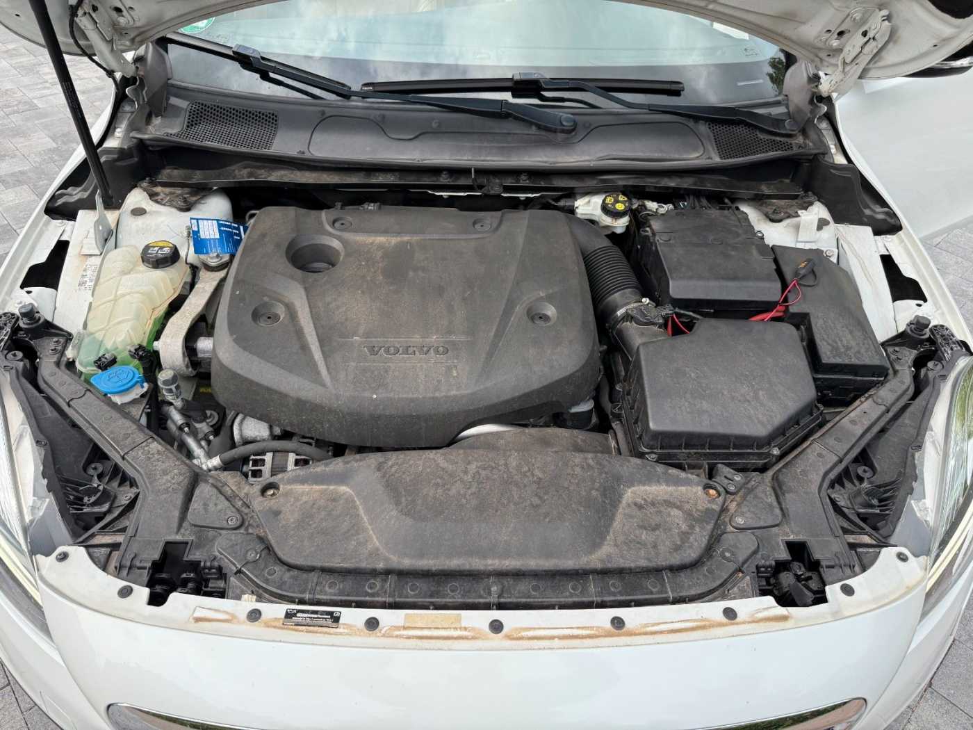 Volvo  CC SUMMUM+ACC+BLIS+CAM+PDC+LEDER+EL. SITZE