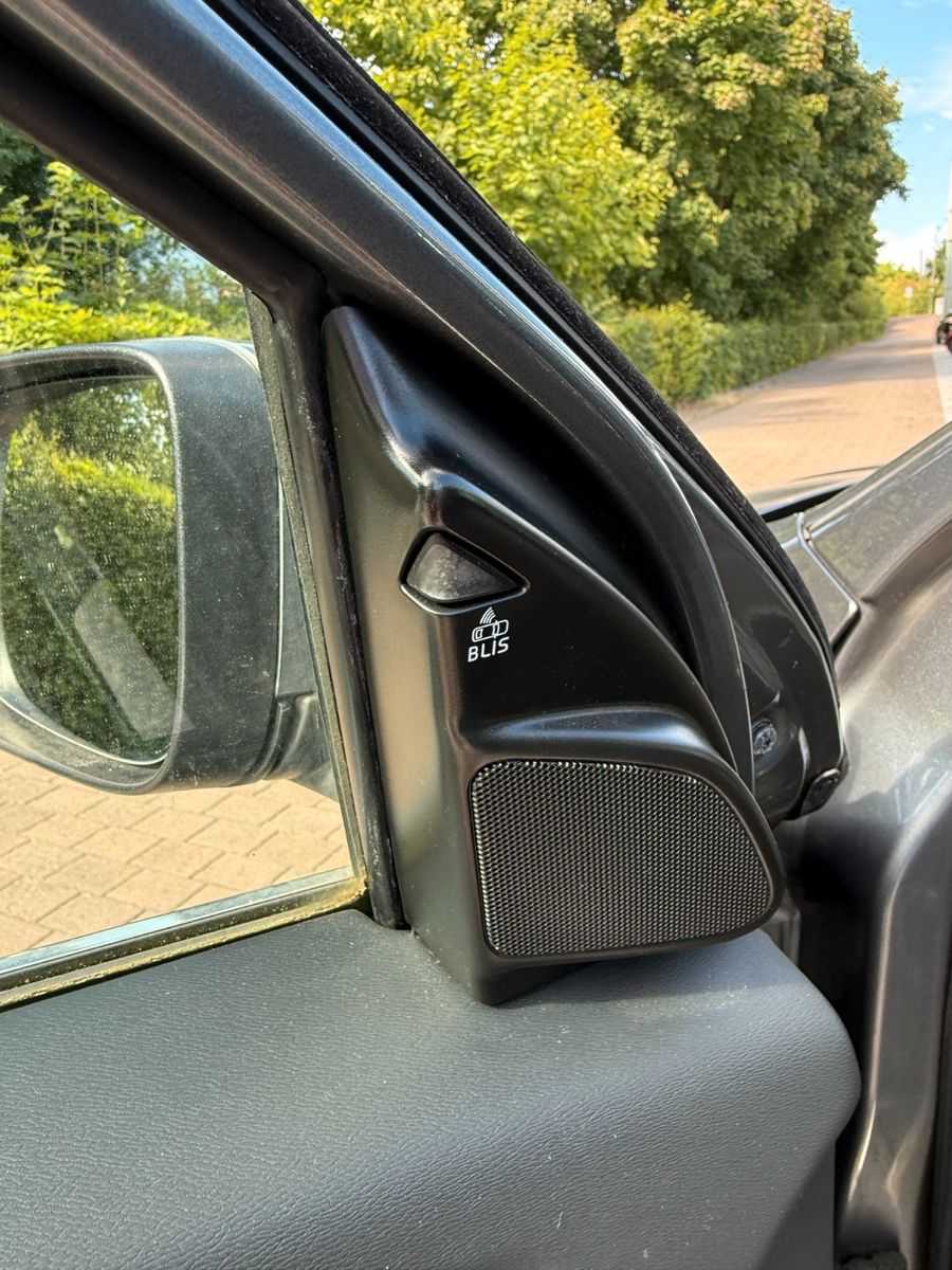 Volvo  D5 AWD INSCRIPTION+VOLLAUSSTATTUNG+AHK+8FAC