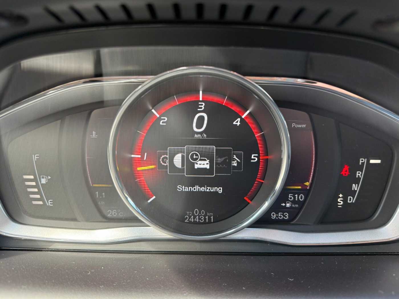 Volvo  D5 AWD INSCRIPTION+VOLLAUSSTATTUNG+AHK+8FAC