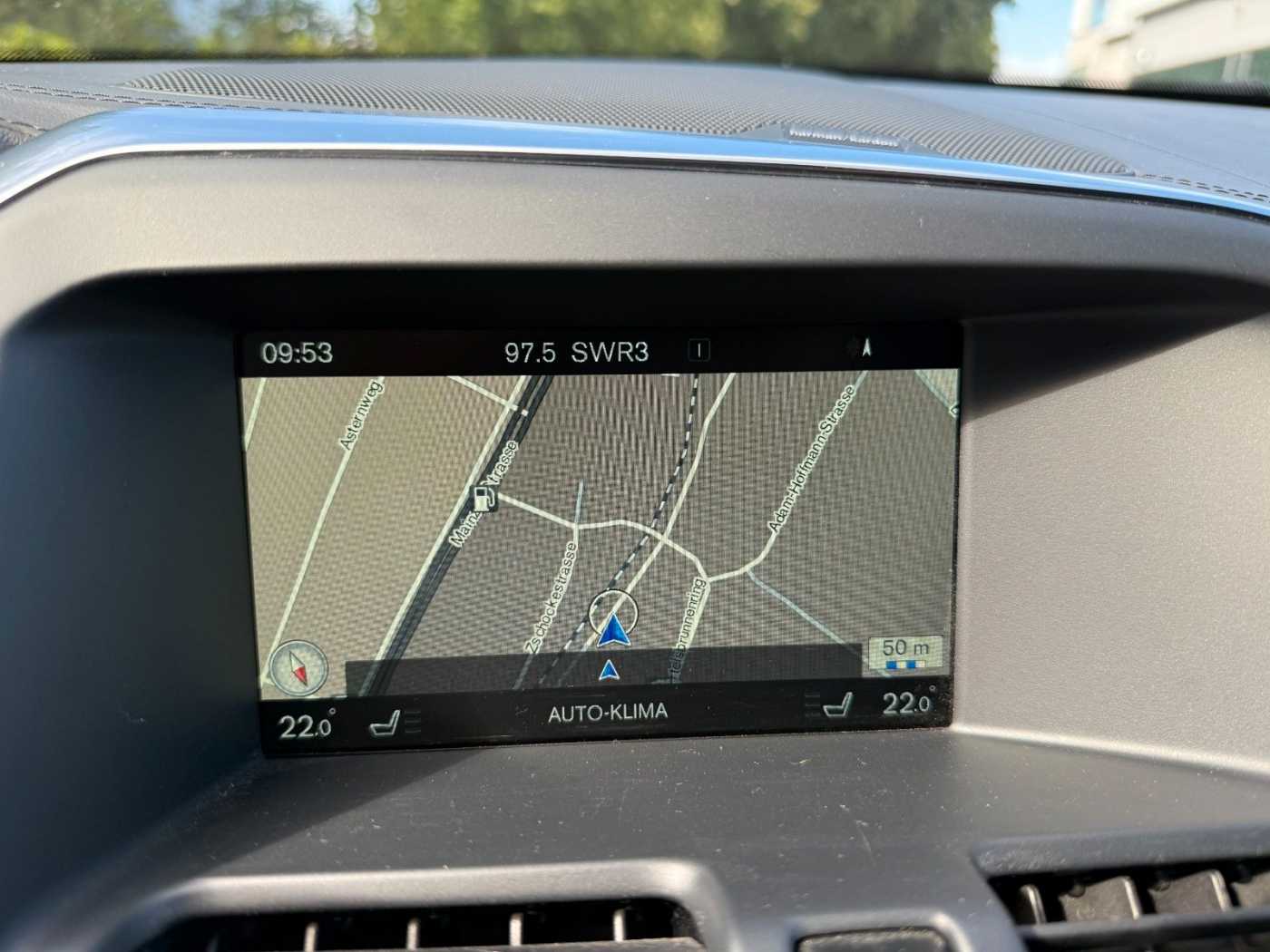 Volvo  D5 AWD INSCRIPTION+VOLLAUSSTATTUNG+AHK+8FAC