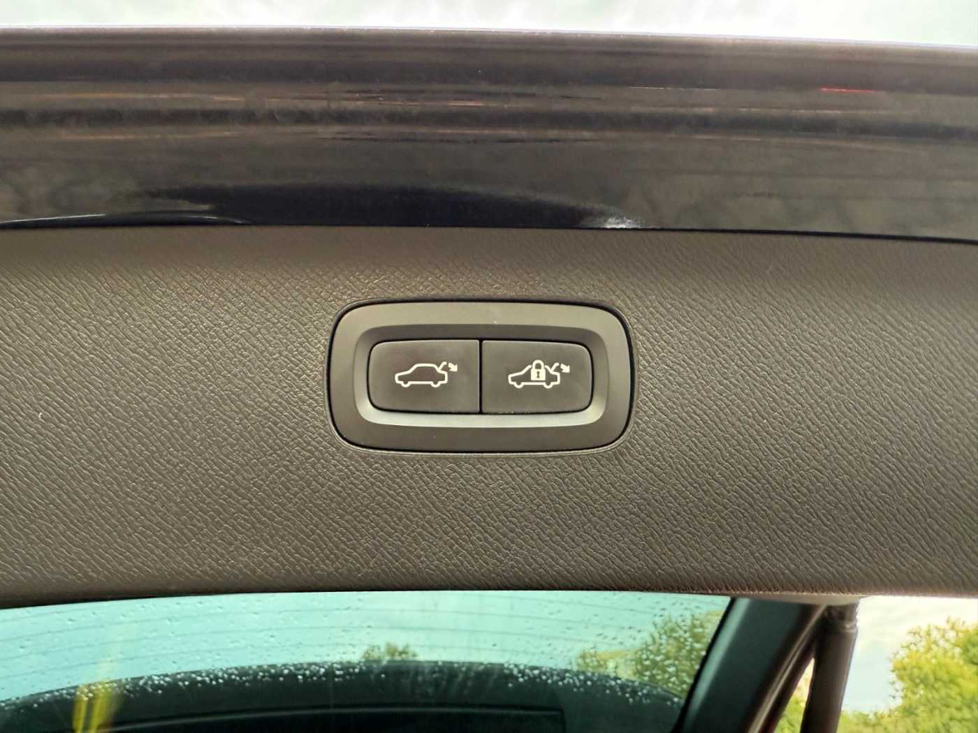 Volvo  D5 AWD INSCRIPTION+VOLLAUSSTATTUNG+WENIG KM