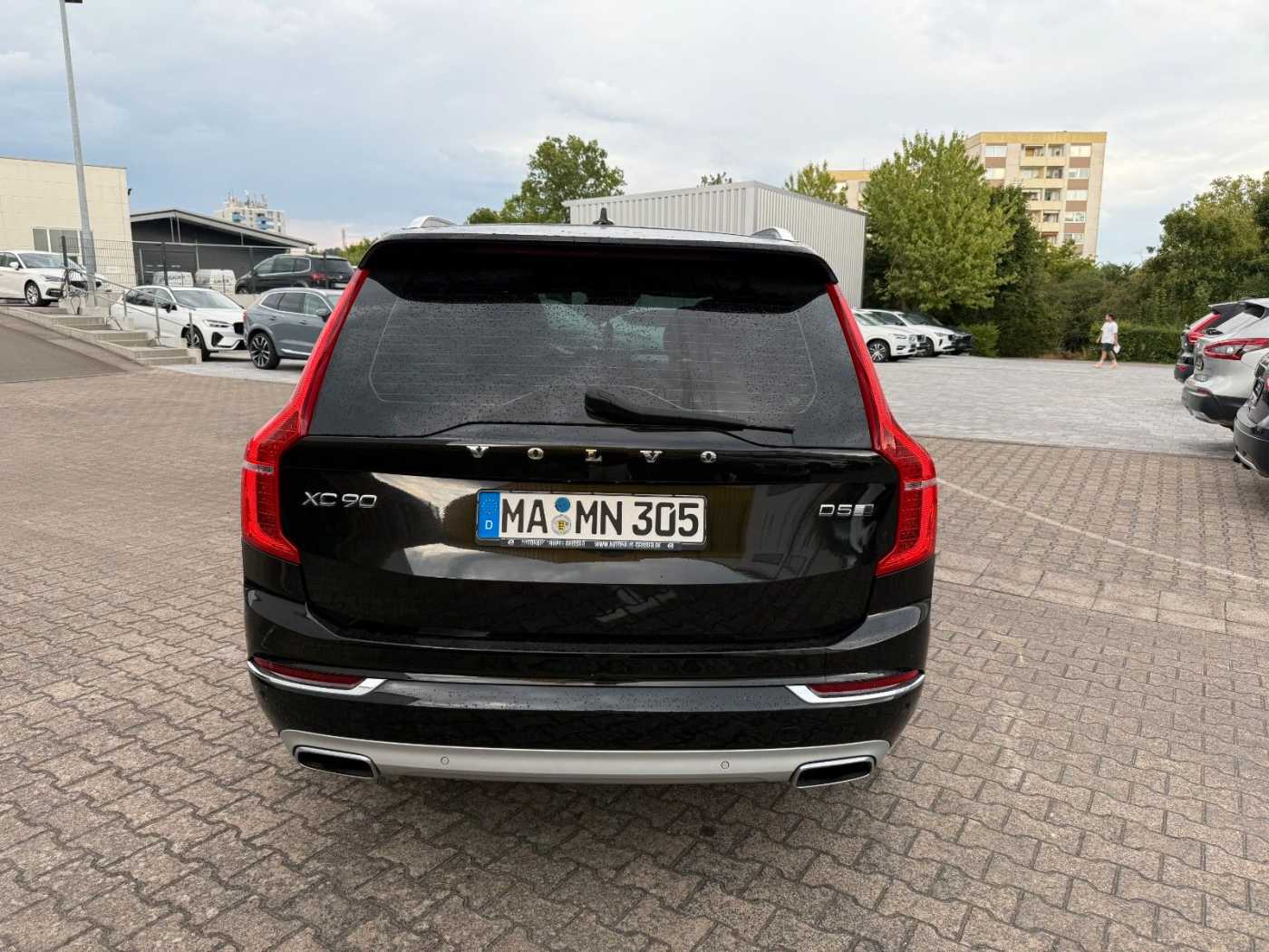 Volvo  D5 AWD INSCRIPTION+VOLLAUSSTATTUNG+WENIG KM