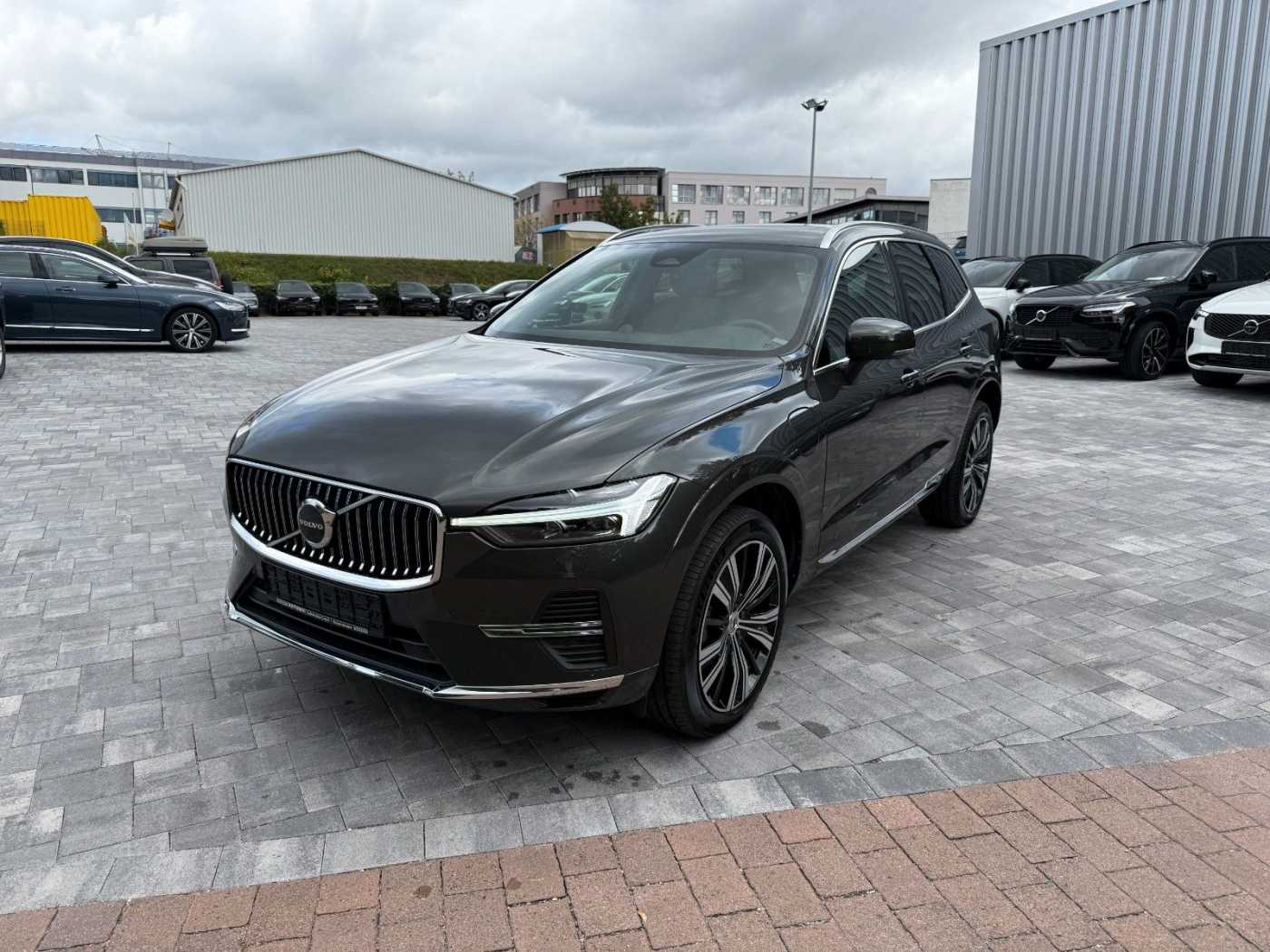 Volvo  T8 AWD INSCRIPTION+WOOL+AHK+B&W+PANO+AKUSTI
