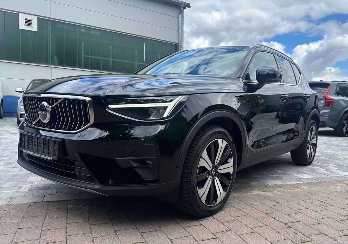 Volvo  Ultimate Bright PHEV +AHK+PANO+LEDER+NAVI