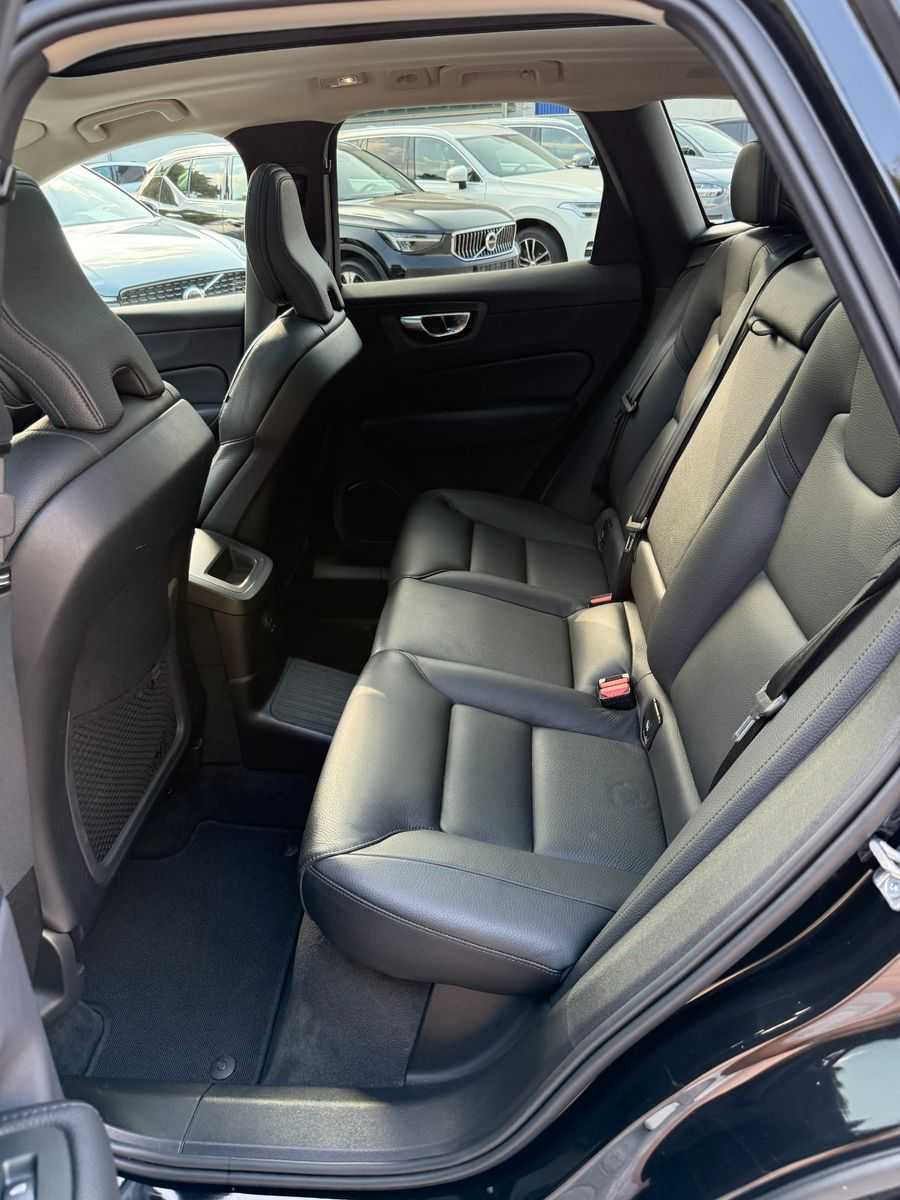 Volvo  T6 PHEV AWD +PANO+LEDER+STANDHZG+22'+360