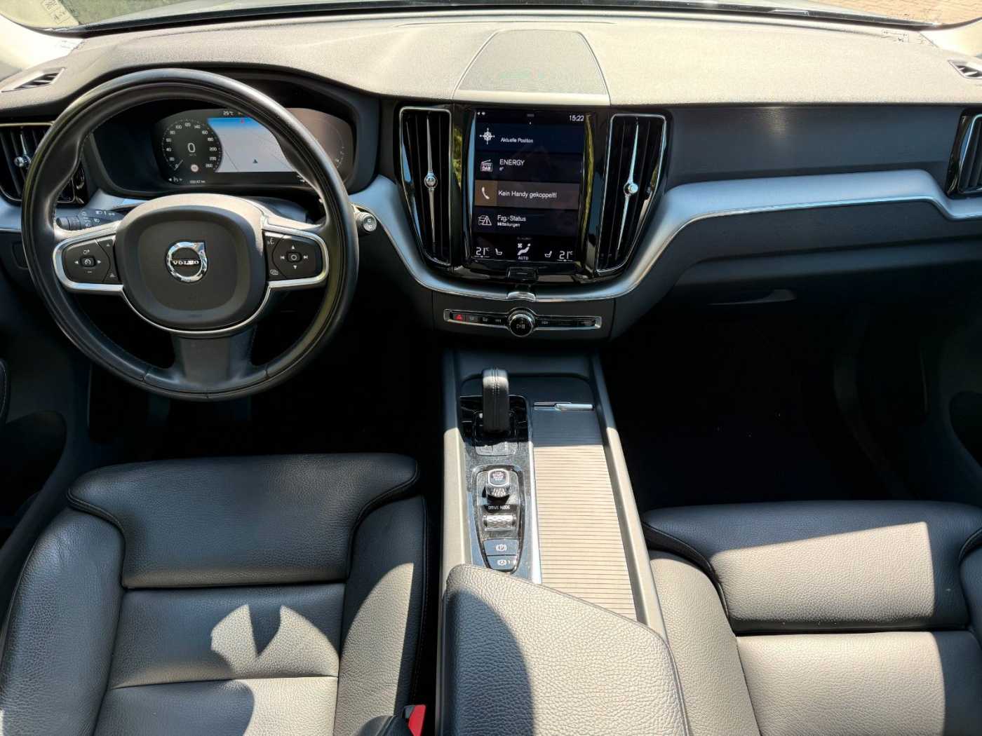 Volvo  T6 R-Design LEDER+NAVI+LED+PANO+STANDHZG+SH