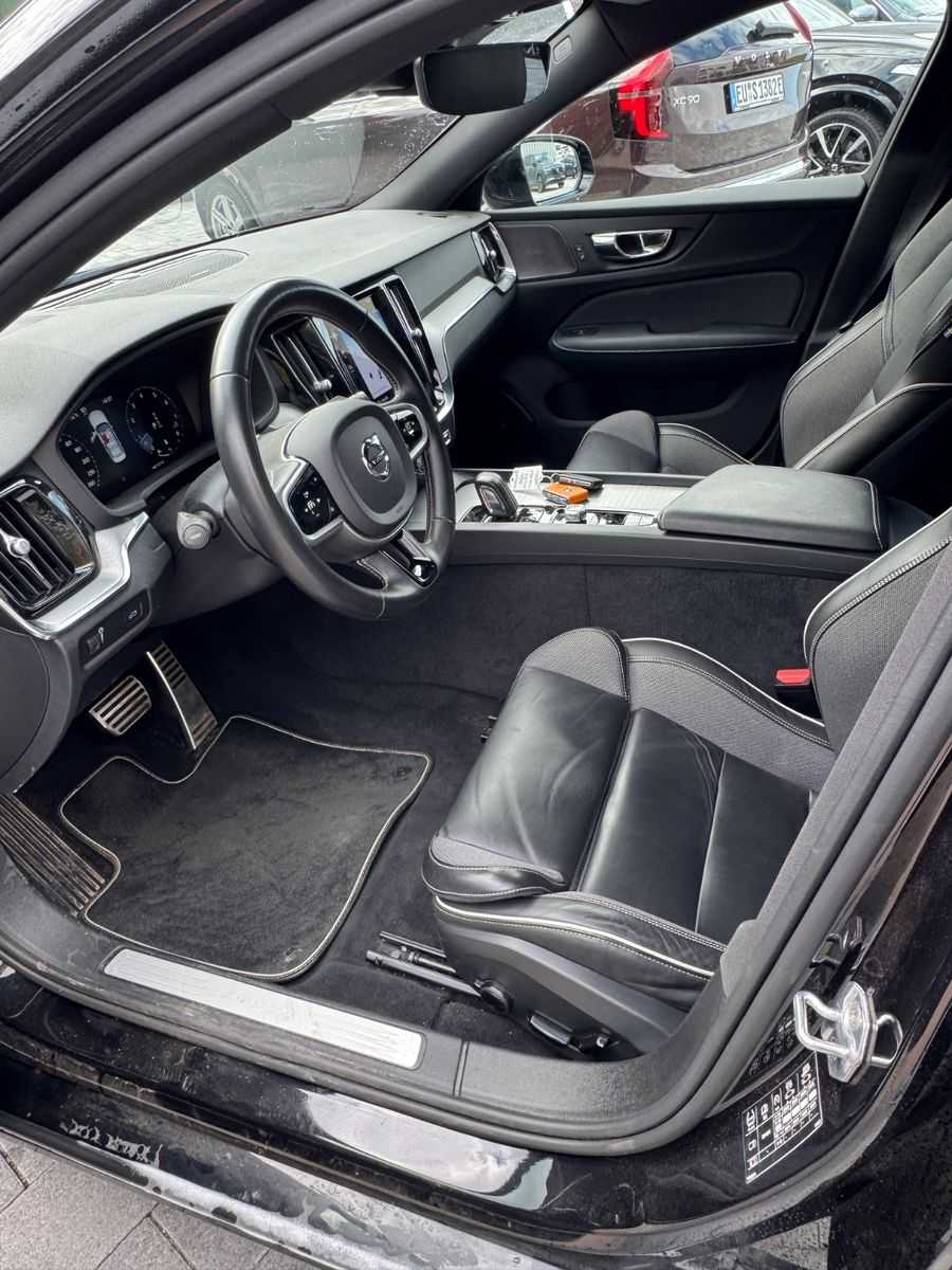 Volvo  R DESIGN +360+19'+NAVI+EL. SITZ+LED+DAB