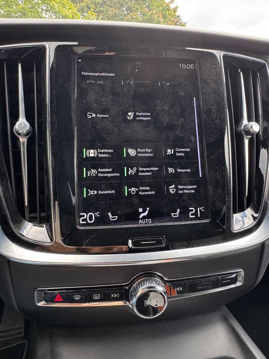 Volvo  R DESIGN +360+19'+NAVI+EL. SITZ+LED+DAB