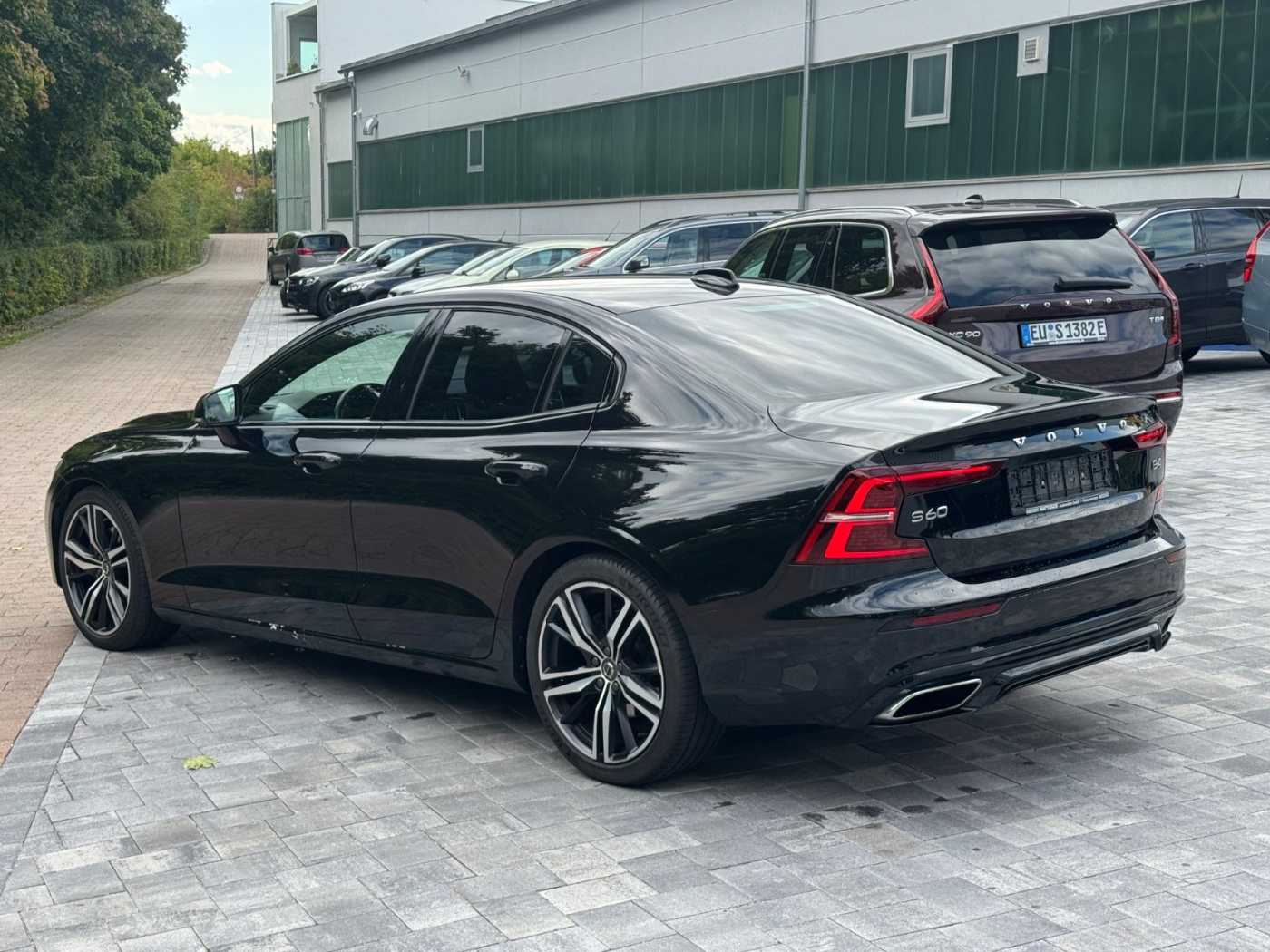 Volvo  R DESIGN +360+19'+NAVI+EL. SITZ+LED+DAB
