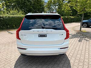 Volvo  D5 INSCRIPTION+AHK+B&W+PANO+360+22'