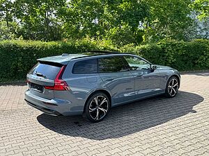 Volvo  ULTIMATE DARK +360+STANDHZG+AHK+19'PRIVACY