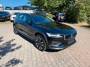 Volvo  CC PRO +PANO+HARMAN KARDON+AHK+NAVI+LEDER