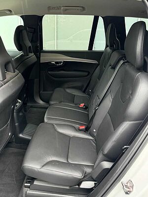 Volvo  INSCRIPTION PHEV + LEDER+AHK+NAVI+PRIVACY